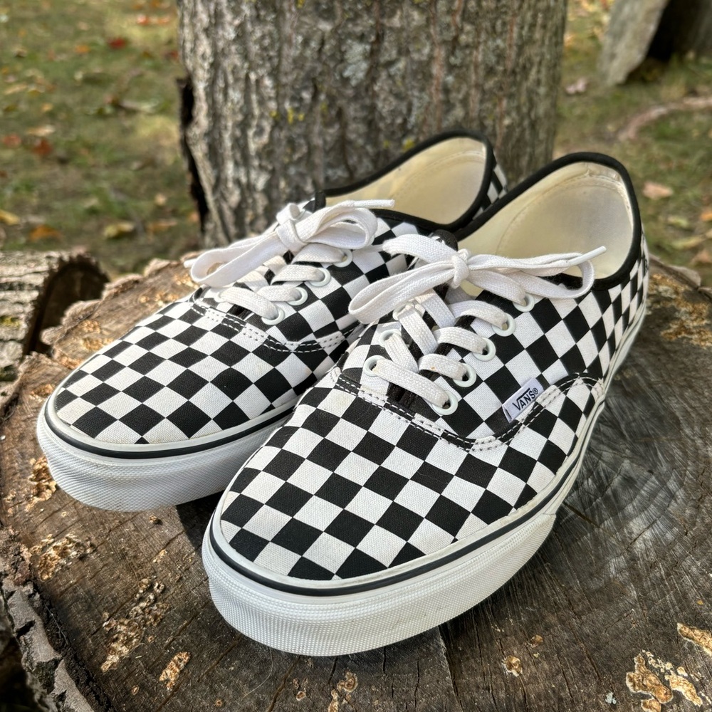 Vans checkered authentic white and black size 11